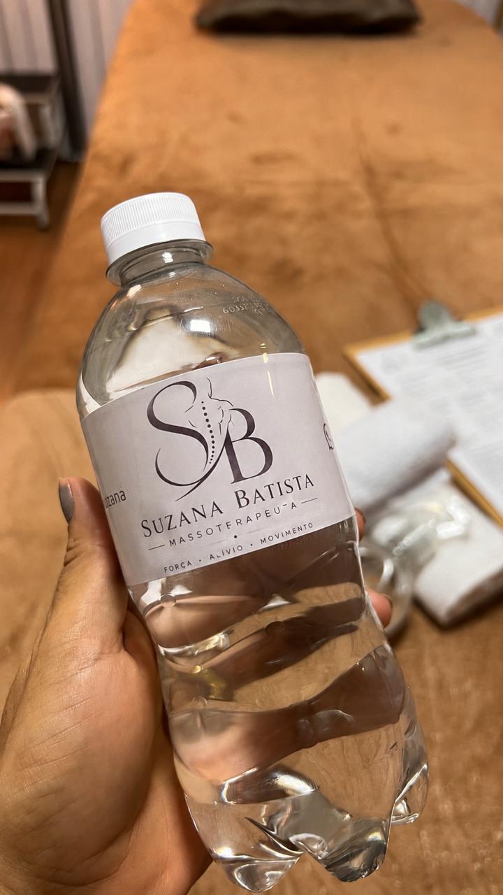 Garrafa de água personalizada Suzana Batista Massoterapeuta
